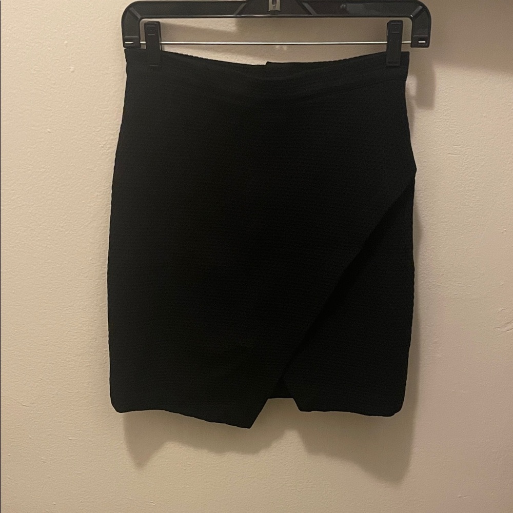 H&M Asymmetrical Black textured Skirt